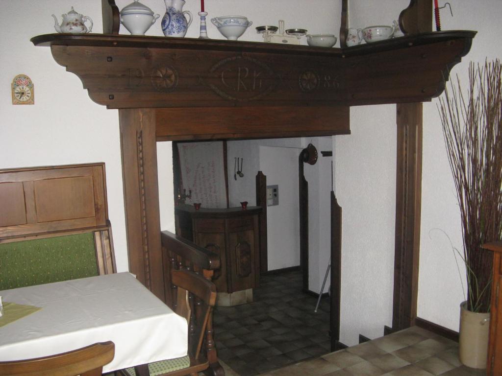 Hotel Gasthaus Roter Hahn Höflein an der Donau Exterior foto